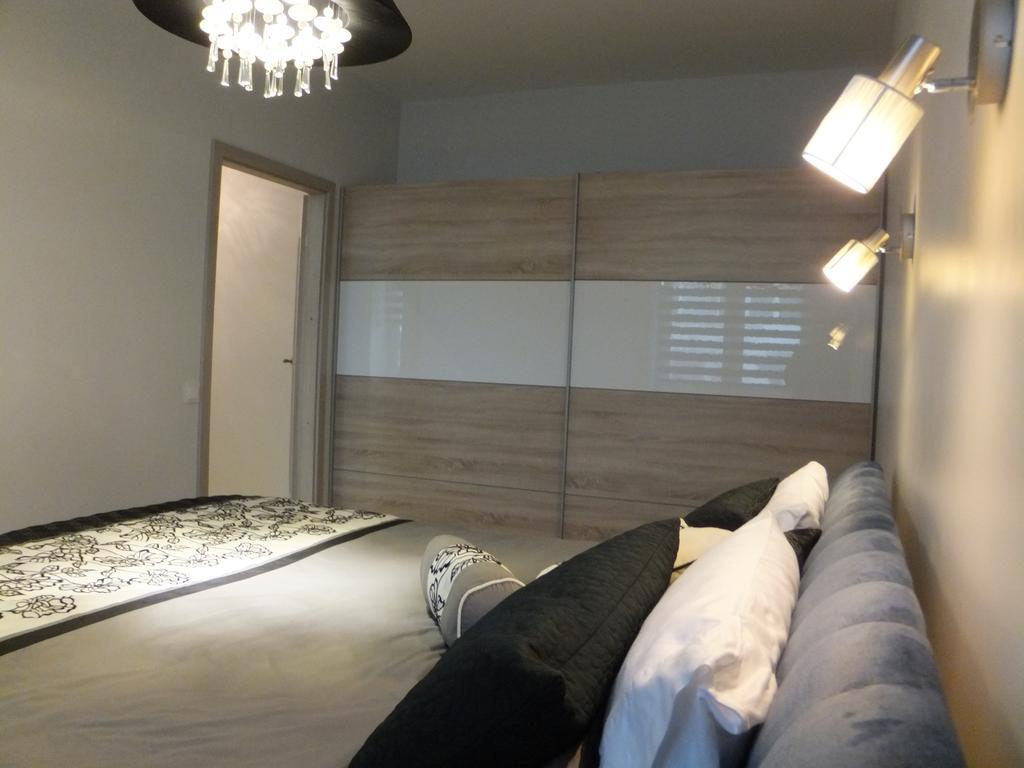 Siauliai Apartments - Traku Номер фото